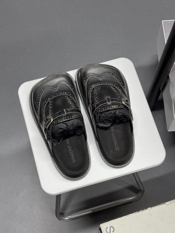 陨石色 氧化铁 轮廓灰 皮革  - VALI鞋履AI设计主图