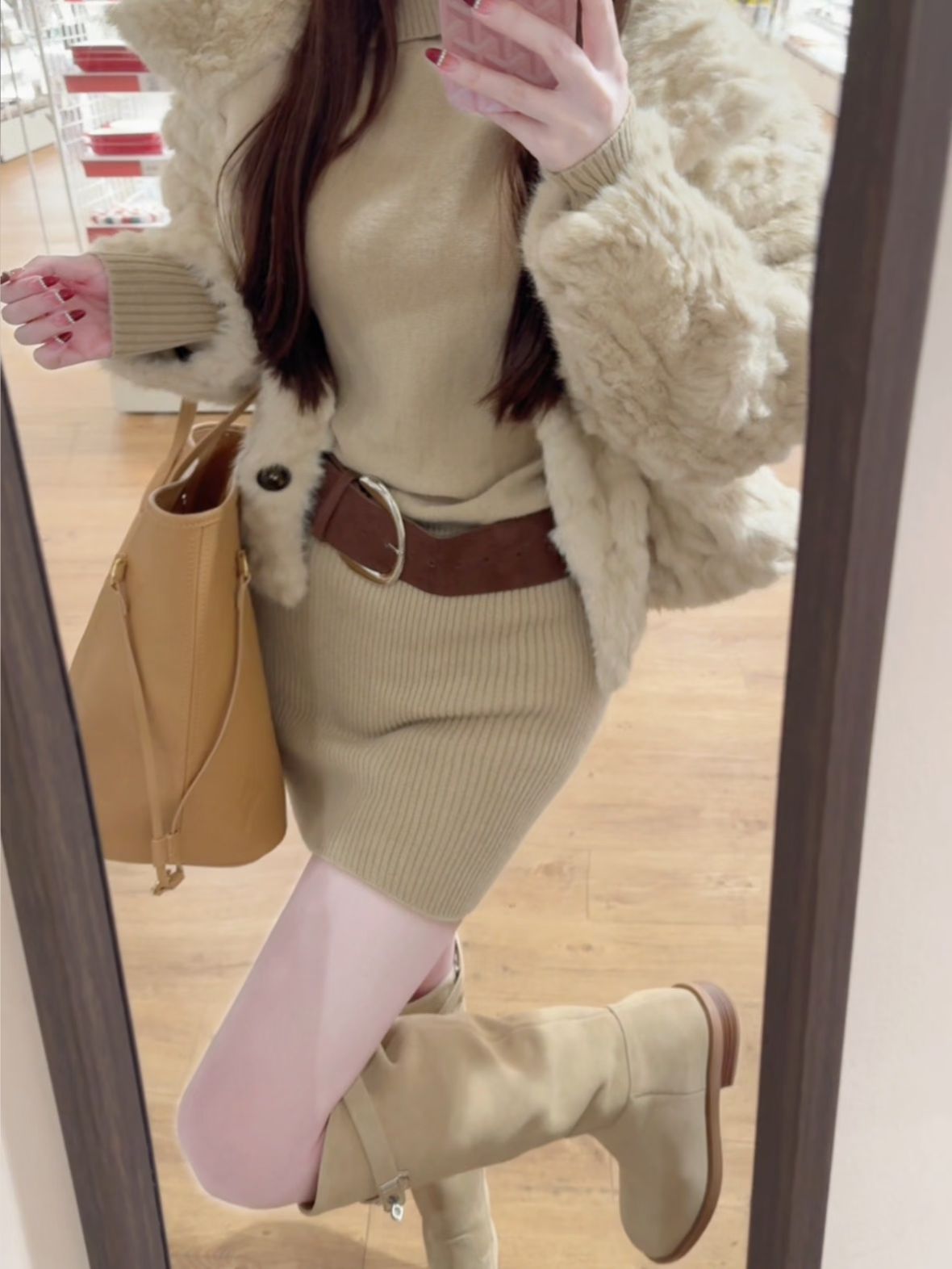 皮草面料 H型 裘毛袖 玉米杆色 柠檬胡椒 铅灰色 基础扣饰  - VALI鞋履AI设计主图