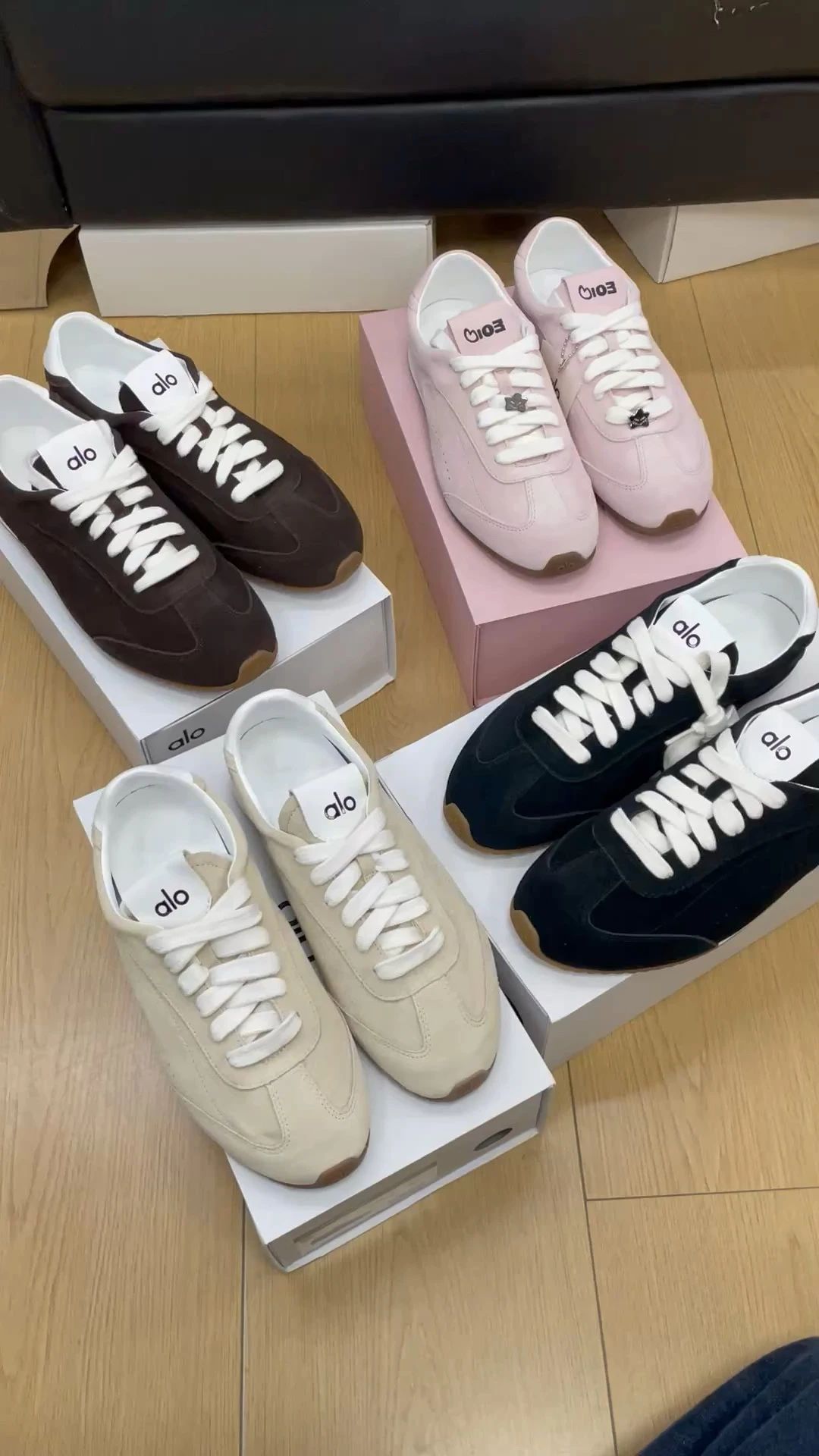 浅阴灰 墙灰色 微蓝色 系带 皮革  - VALI鞋履AI设计主图