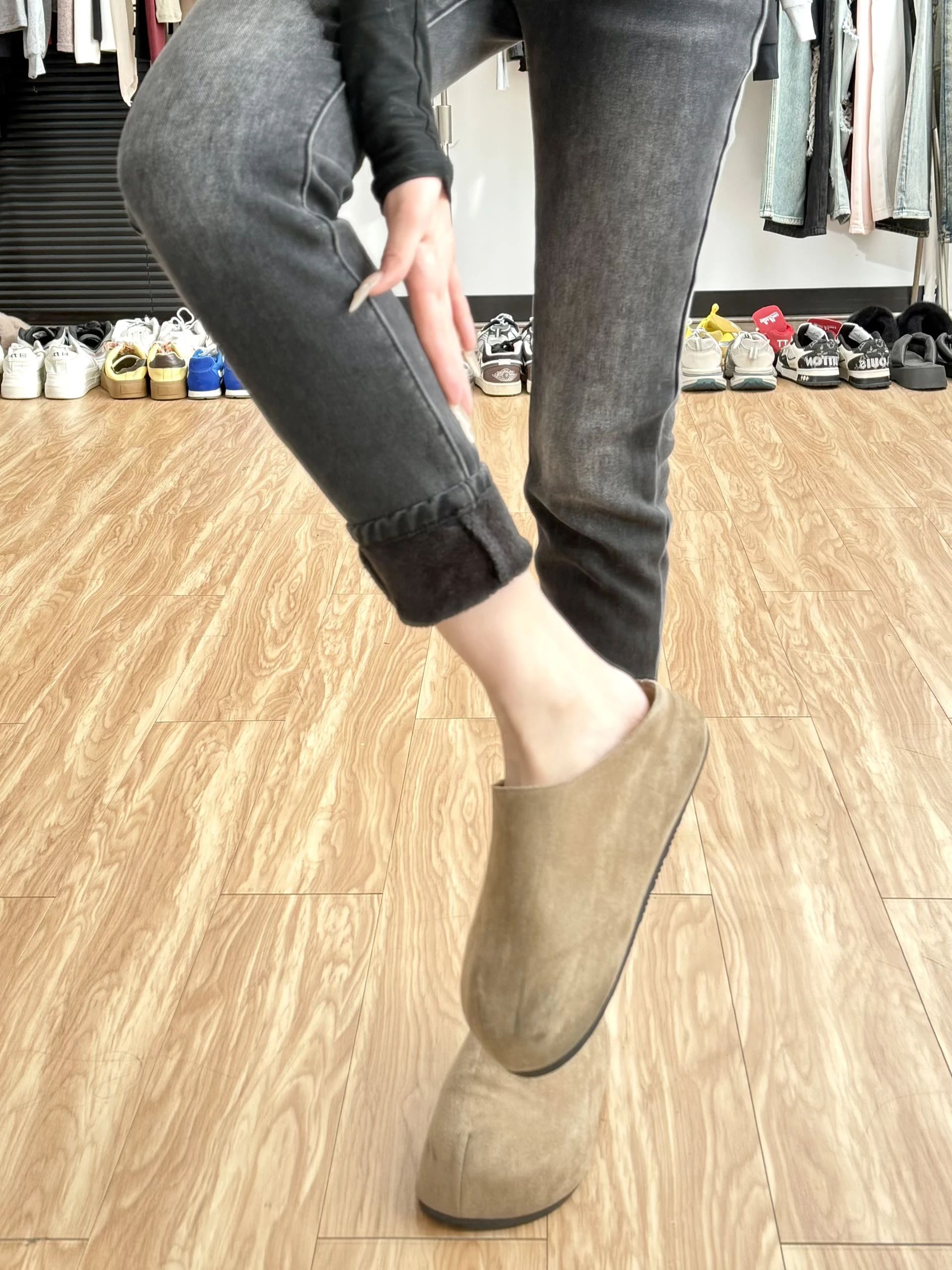 杏仁黄 杏仁糖色 面包皮色 圆头 皮革  - VALI鞋履AI设计主图