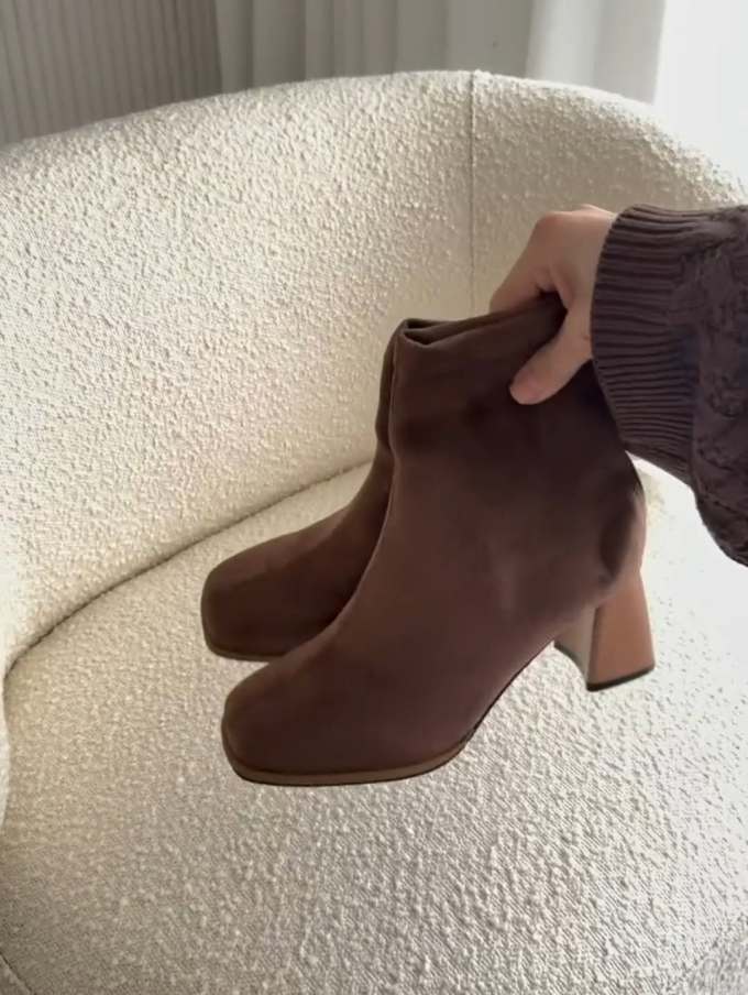 高跟 粗跟 巧克力软糖 石板路 黑豆色 方头 皮革 