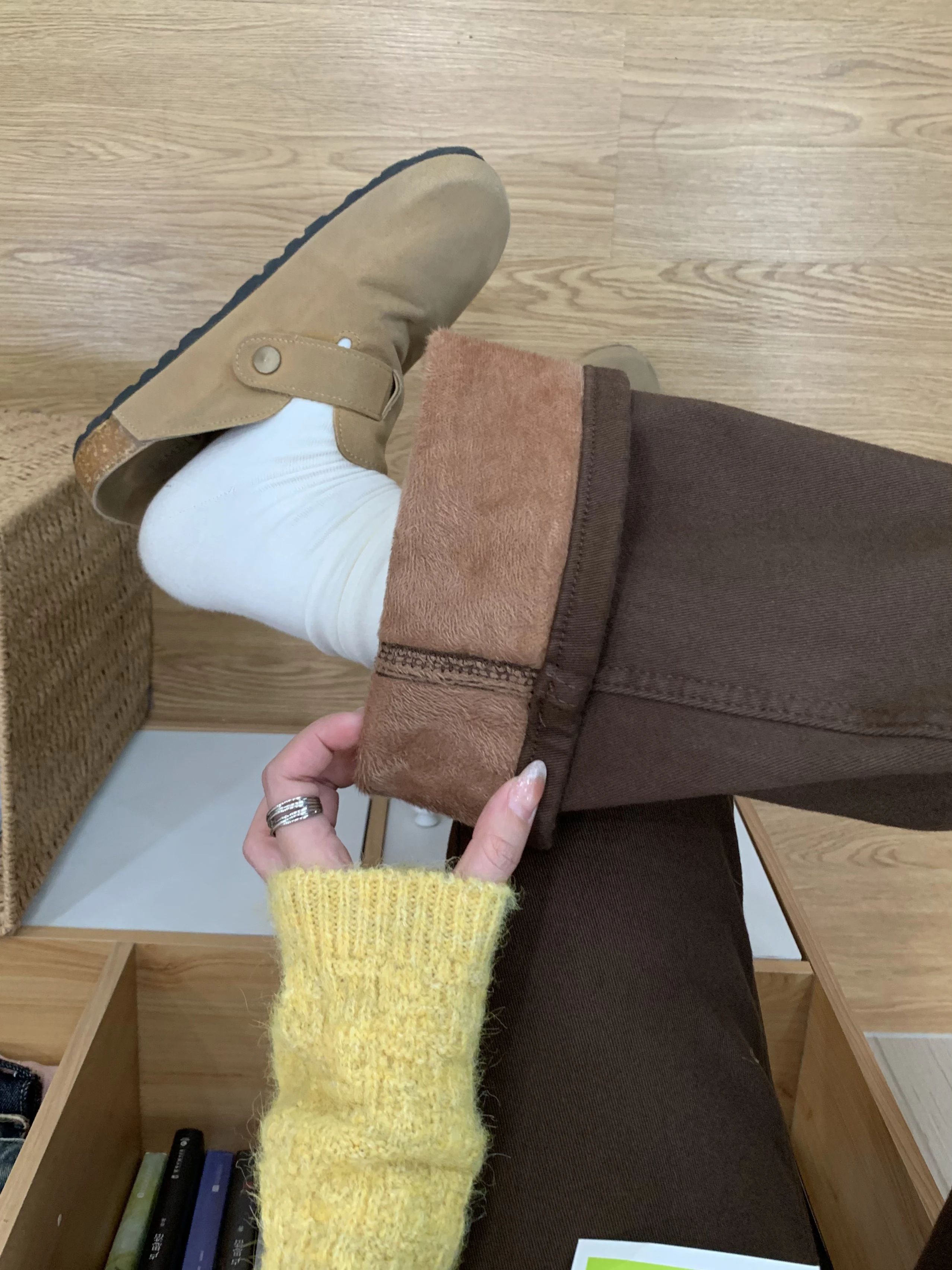 石灰华色 树屋 胡荽色 圆头 低帮 皮革  - VALI鞋履AI设计主图