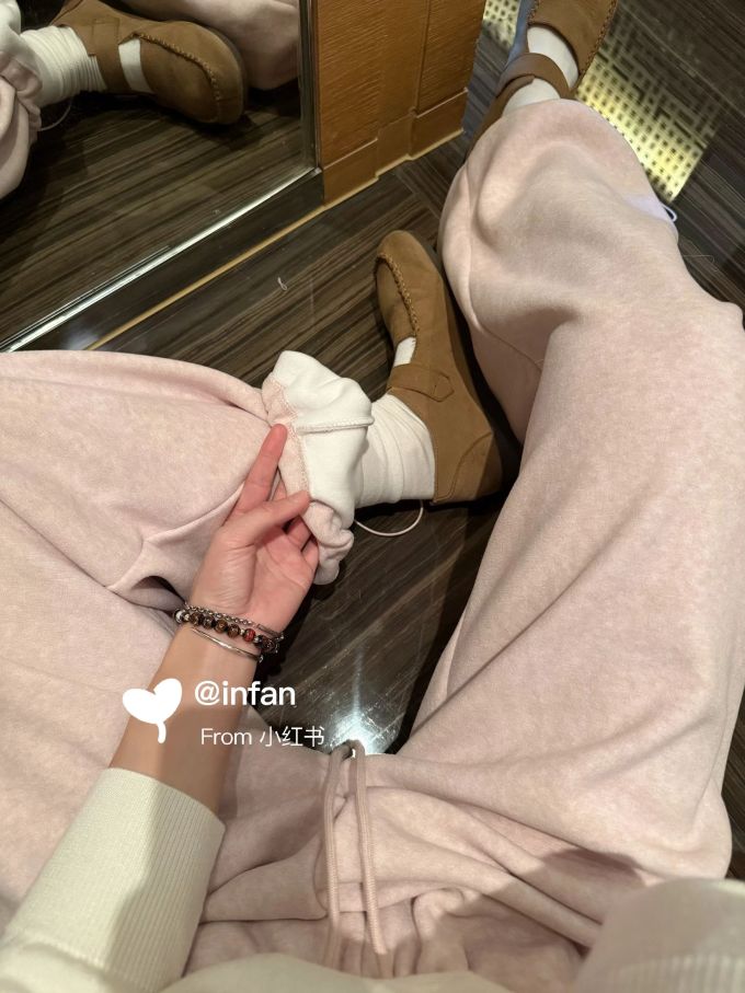 褐绿色 僧袍色 陨石色 皮革 