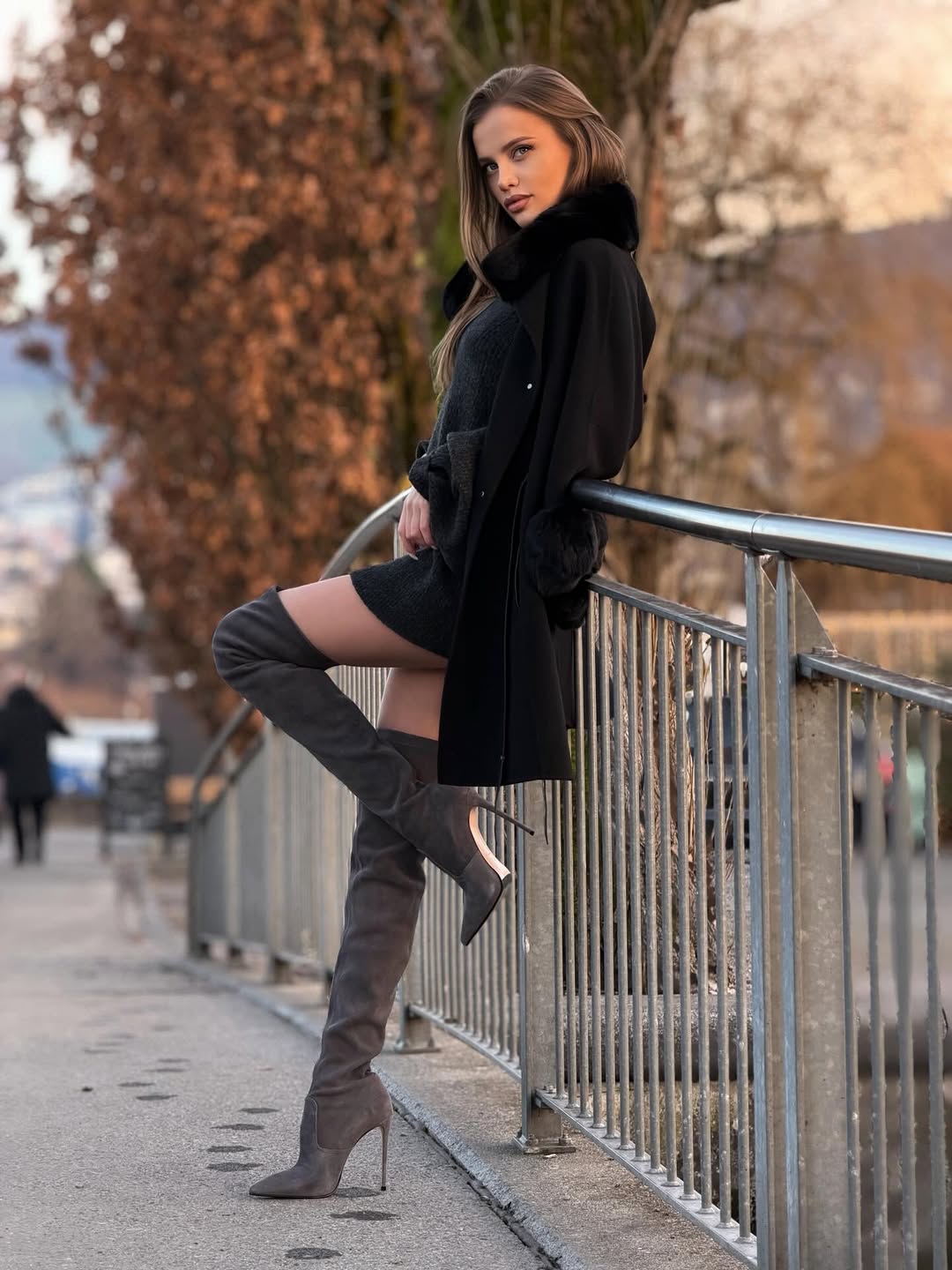 呢绒 H型 基础袖 燕尾服 基础扣饰  - VALI鞋履AI设计主图