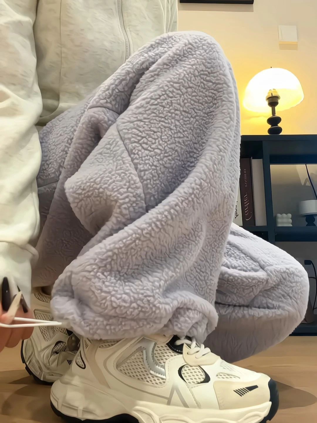 橄榄灰 淡浅绿 贝夏梅尔 低帮  - VALI鞋履AI设计主图