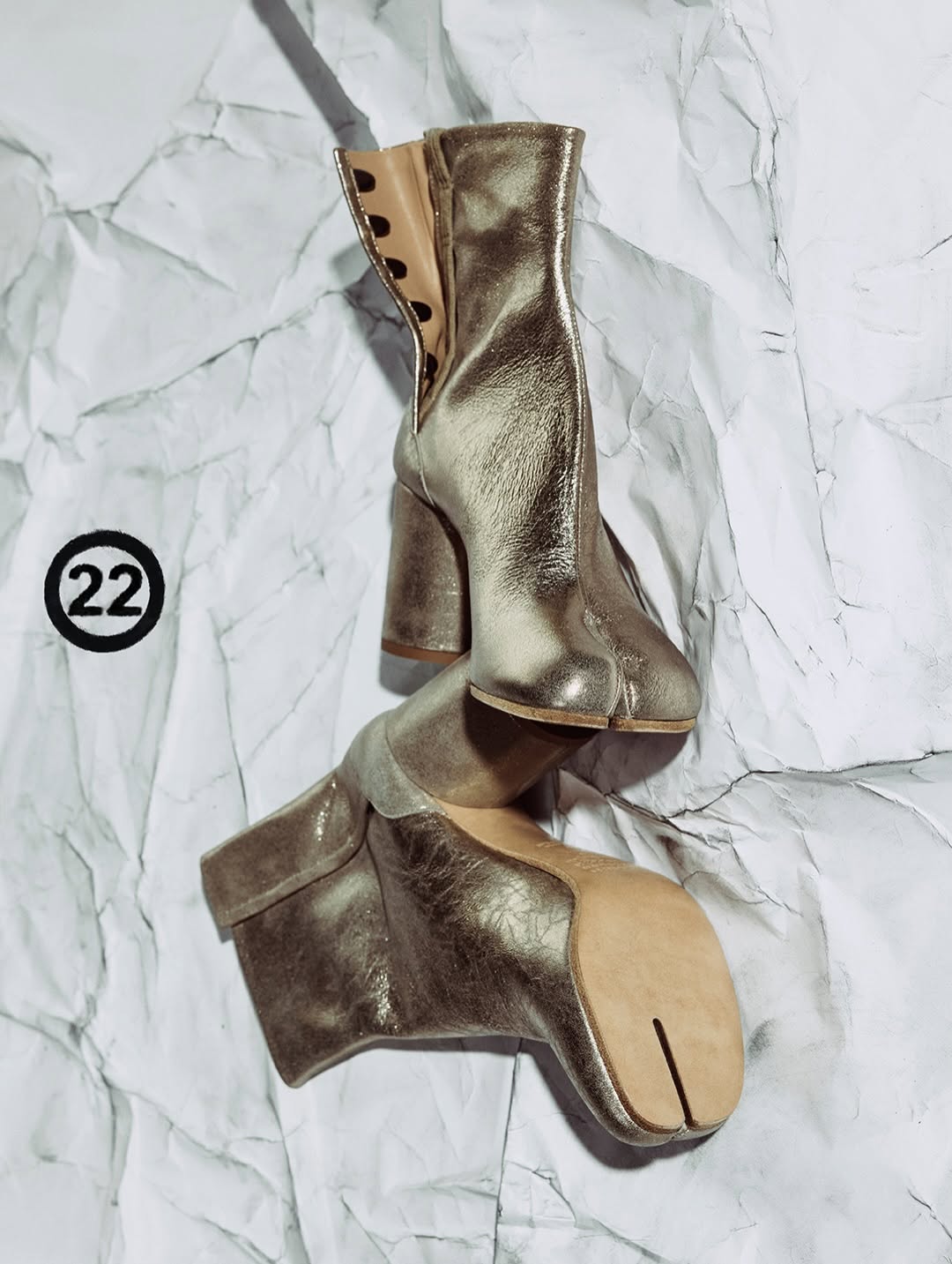 高跟 粗跟 咖啡褐色 板岩黑 暗棕灰 皮革  - VALI鞋履AI设计主图