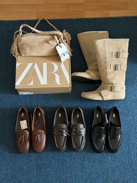 脆饼色 木灰色 袋鼠色 袢扣 皮革 