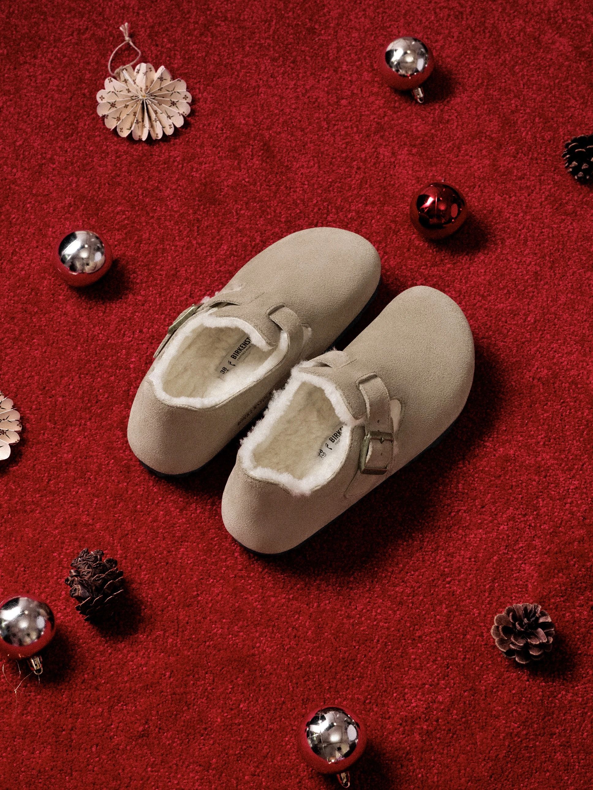 游牧黄 巧克力奶油 腐殖土色 无帮 袢扣 绒毛/绒面  - VALI鞋履AI设计主图