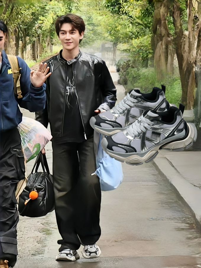 阿芬宾舍犬 灰白色 教堂尖顶 低帮 系带 网面 