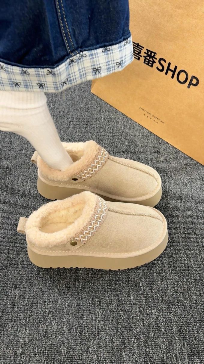 蜜瓜色 咖喱色 奶油白 无帮 一脚蹬 绒毛/绒面 