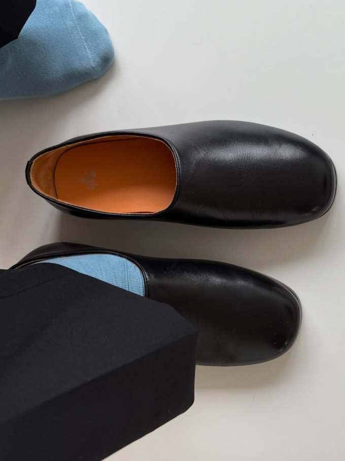 黑美人 棕灰色 素净色 圆头 低帮 深口鞋 皮革 