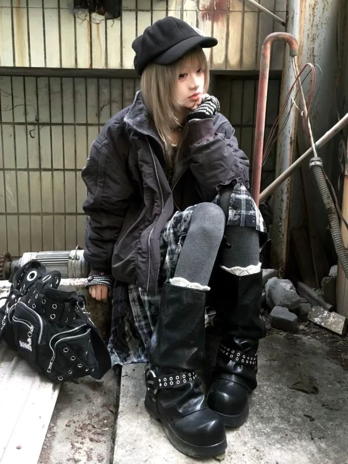 防护功能 O型 翻领 中长袖 棉羽绒袖 满印&循环 格纹/菱格 陨石色 黄貂鱼 素净色 基础拉链 朋克摇滚 