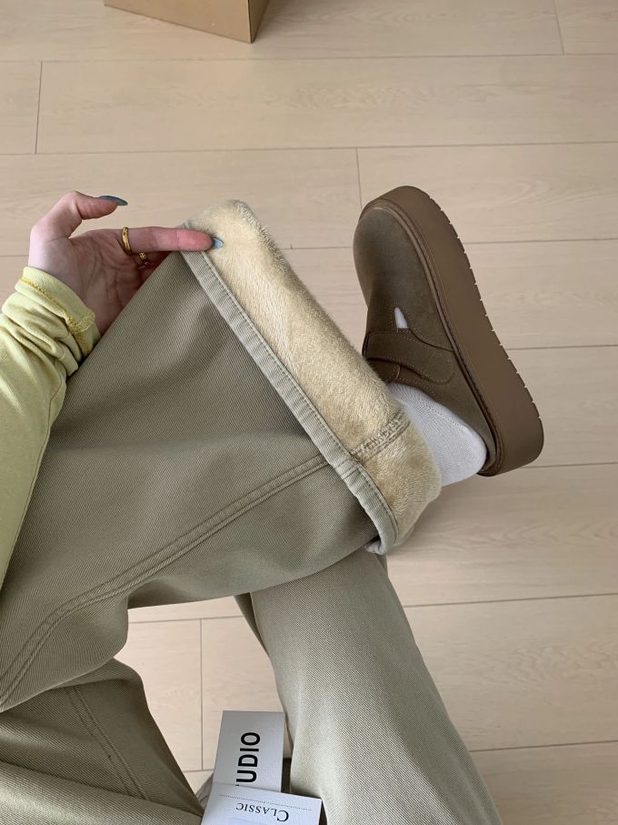 沙漠棕榈色 柚木色 暗土褐色 皮革 