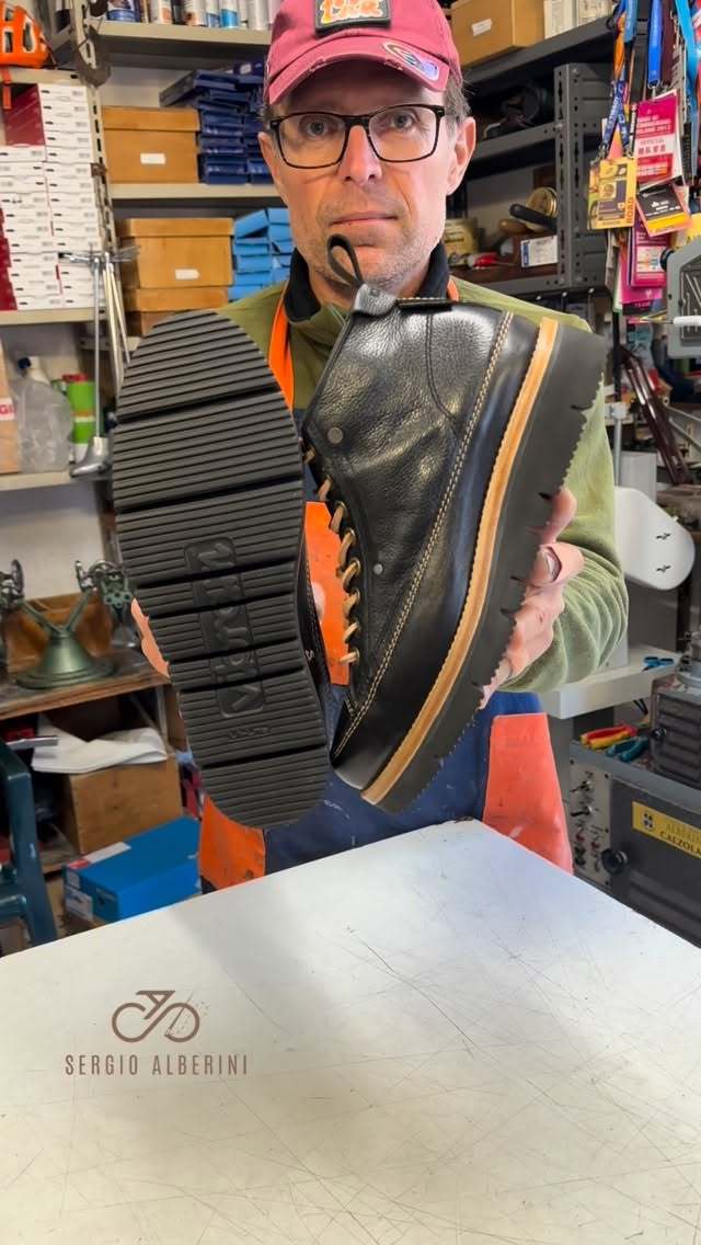 深洞 橄榄黑 鳇鱼色 高帮 系带 皮革 