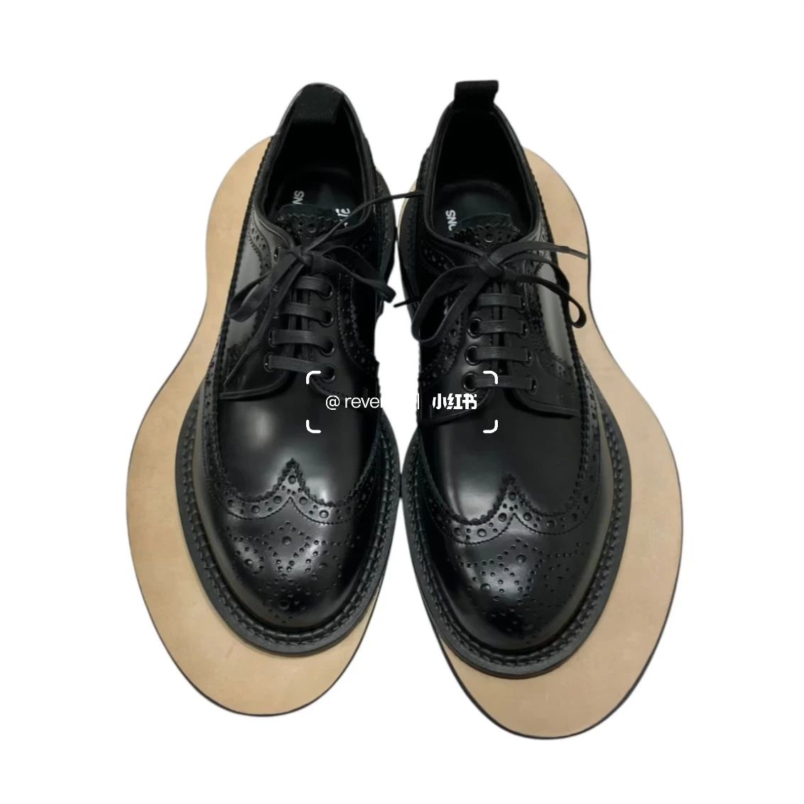 尾气黑 熏香色 青铜色 圆头 系带 皮革  - VALI鞋履AI设计主图