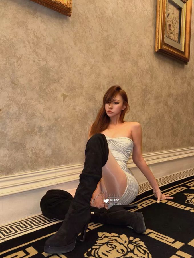 中跟 粗跟 巧克力酱色 咖啡褐色 尖头 皮革 