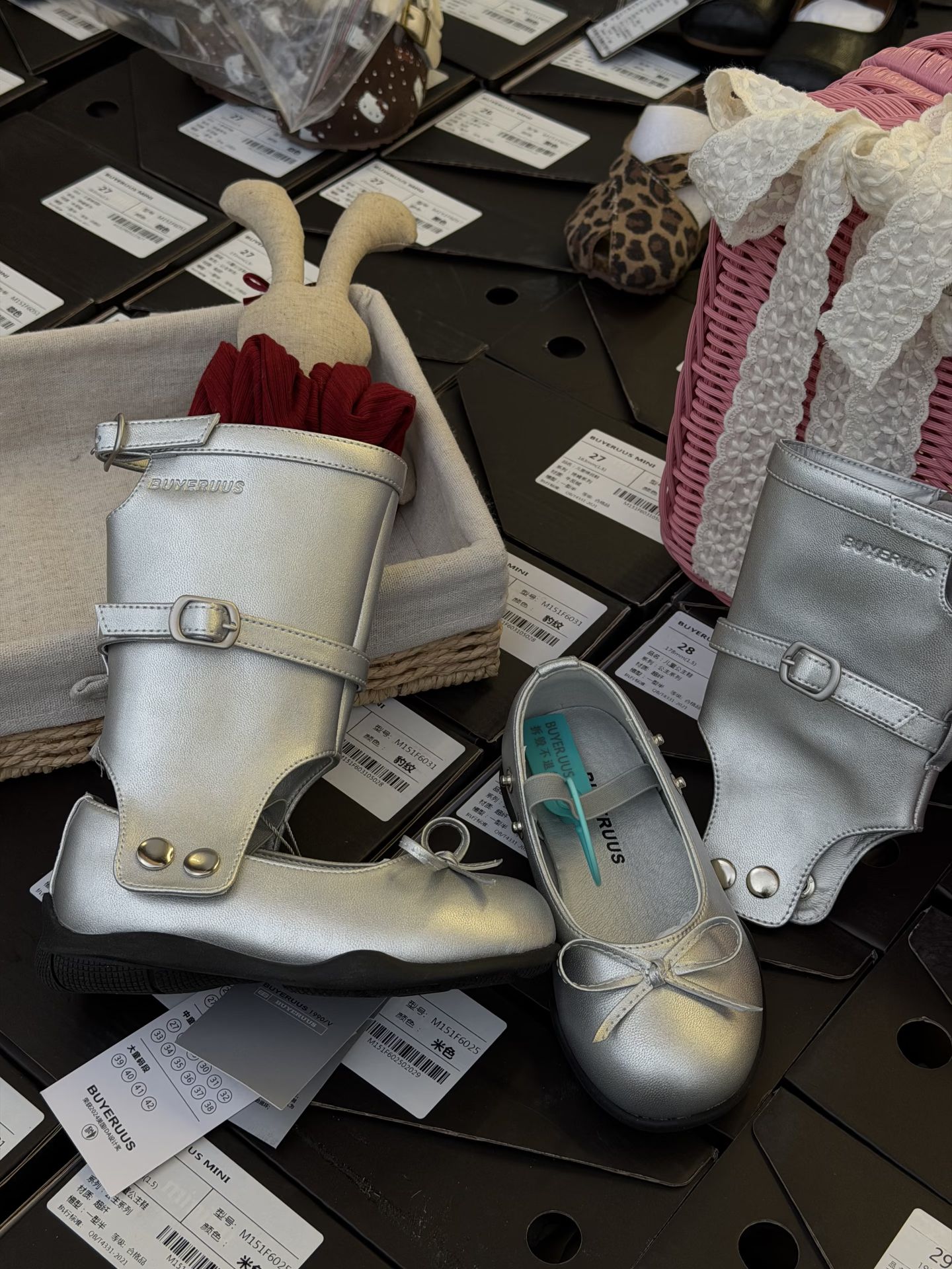 阿芬宾舍犬 青铜色 雾号 圆头 中口鞋 皮革  - VALI鞋履AI设计主图