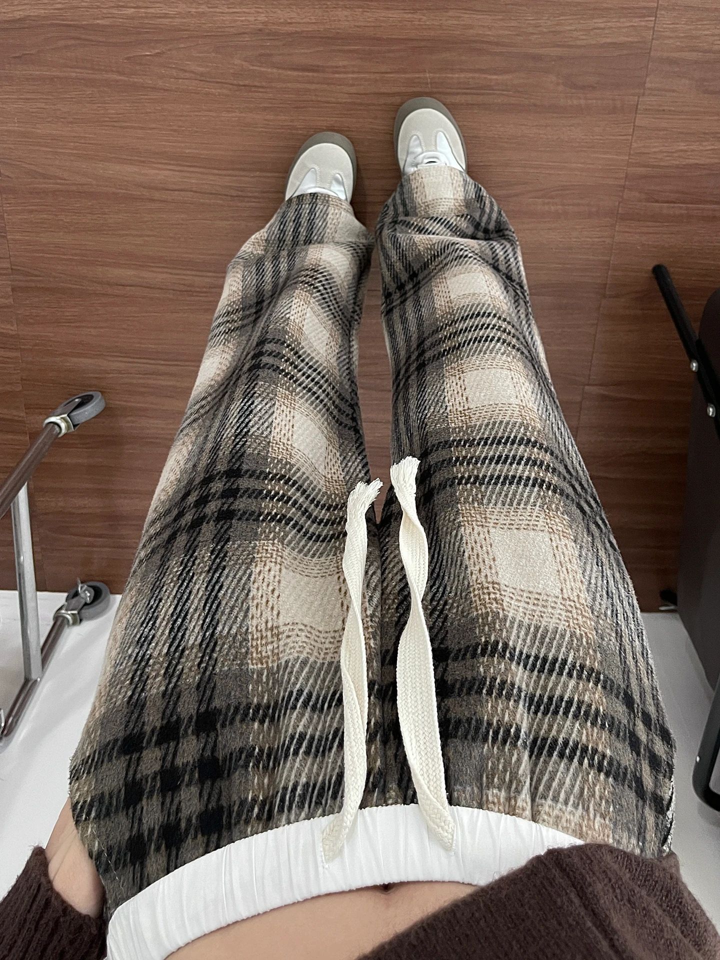 深洞 橄榄黑 赤铁矿 浅口鞋  - VALI鞋履AI设计主图