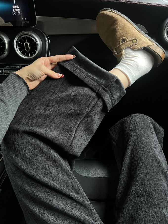 沙漠棕榈色 钟乳石 深洞 圆头 皮革 