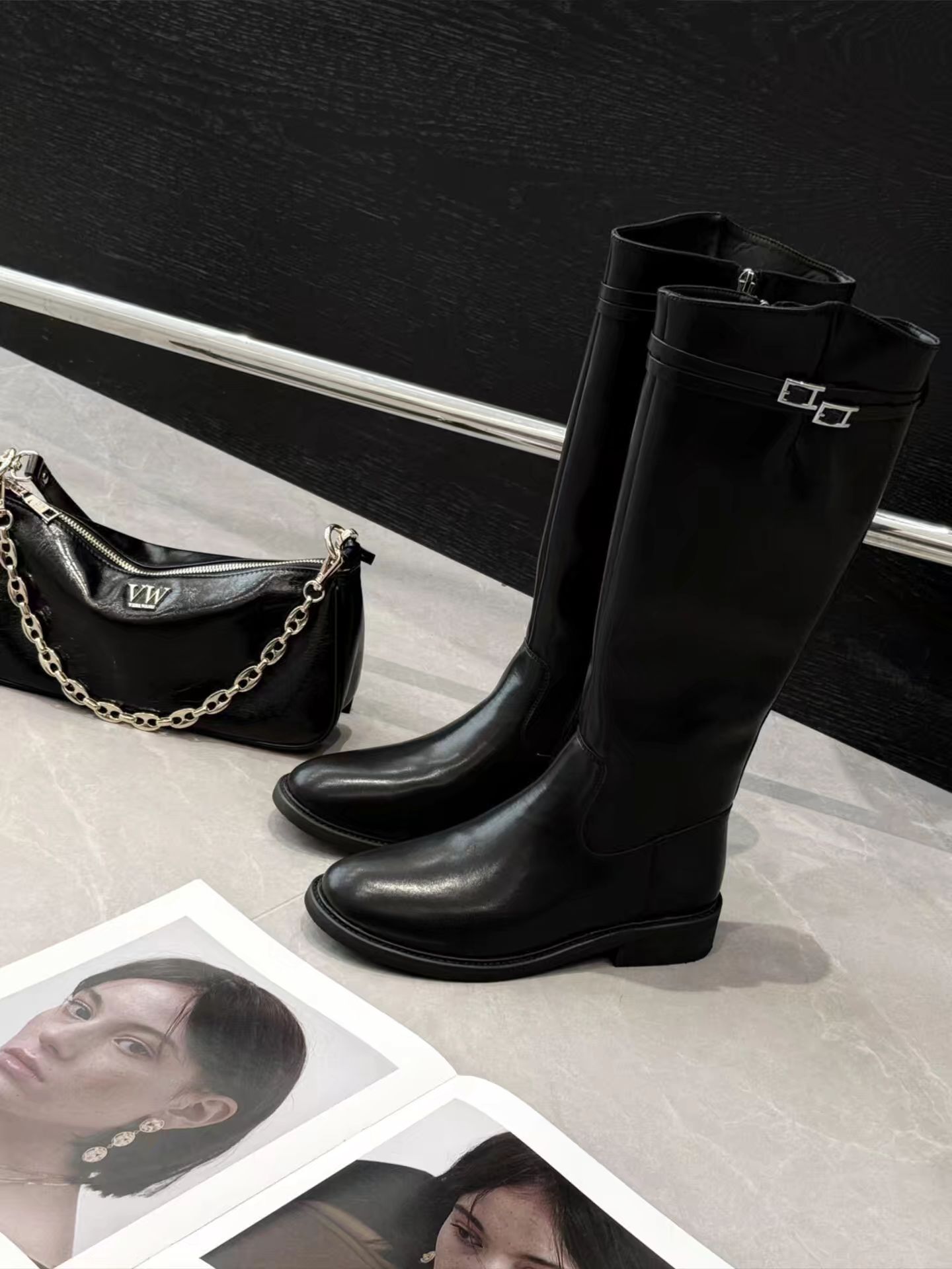 燕尾服 灯黑 青铜色 圆头 袢扣 皮革  - VALI鞋履AI设计主图