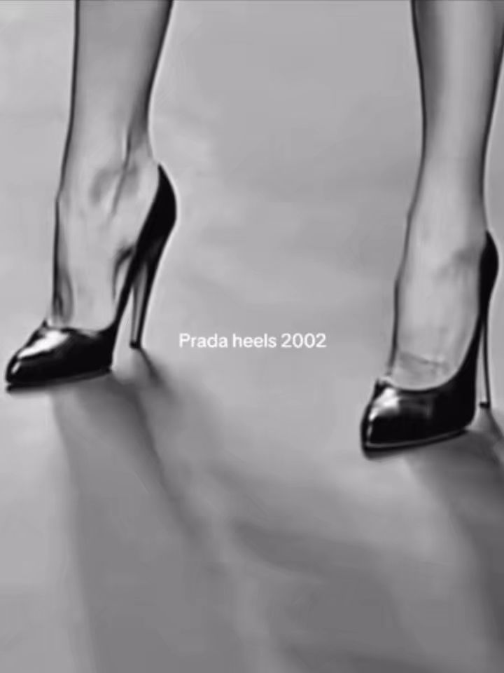 燕尾服 脚尖 钛色 尖头 低帮 一脚蹬 浅口鞋 皮革  - VALI鞋履AI设计主图