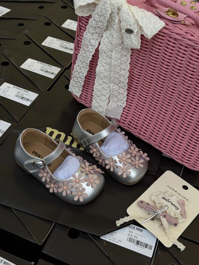 黑袍 日光蓝 咖啡褐色 圆头 中口鞋 皮革 