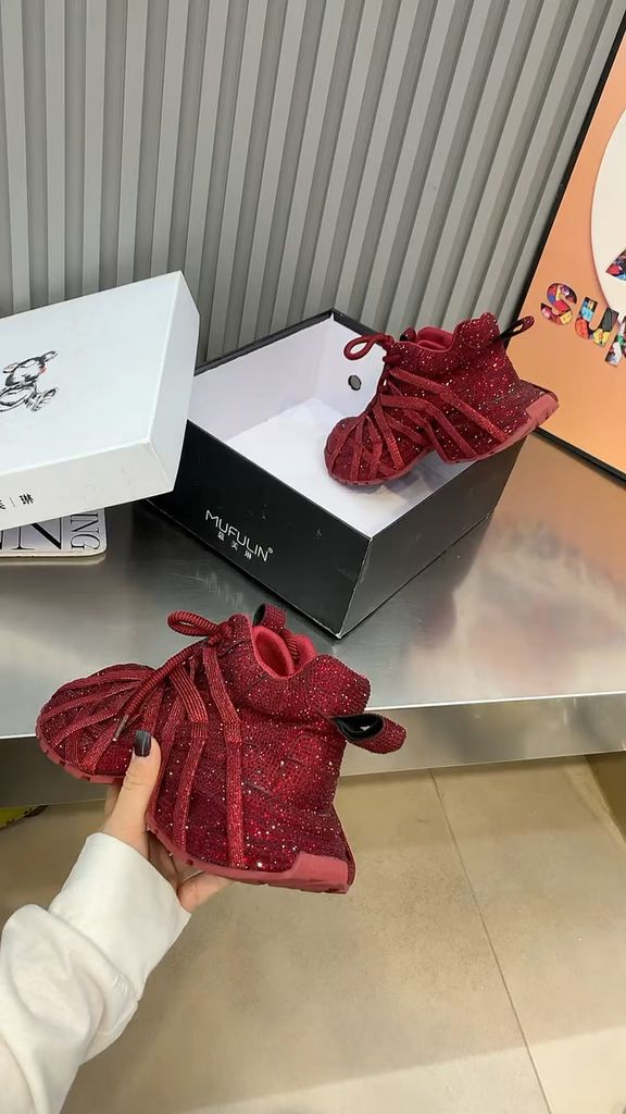 大丽花红 酒庄红 砖红色 中帮 系带  - VALI鞋履AI设计主图