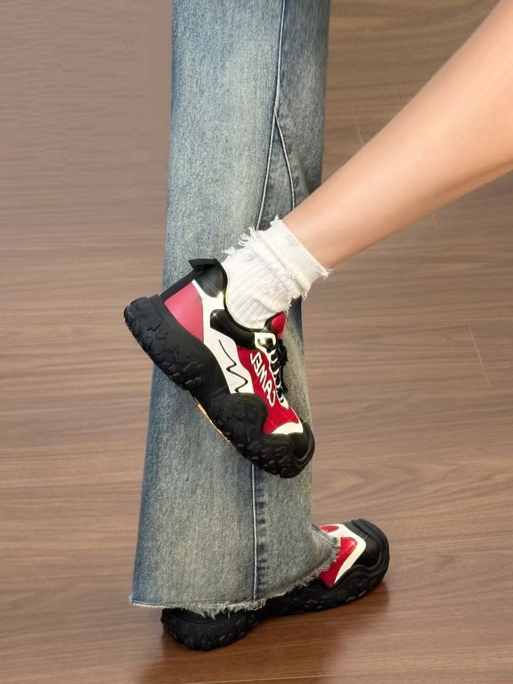 深洞 咖啡褐色 马术红 低帮 皮革 