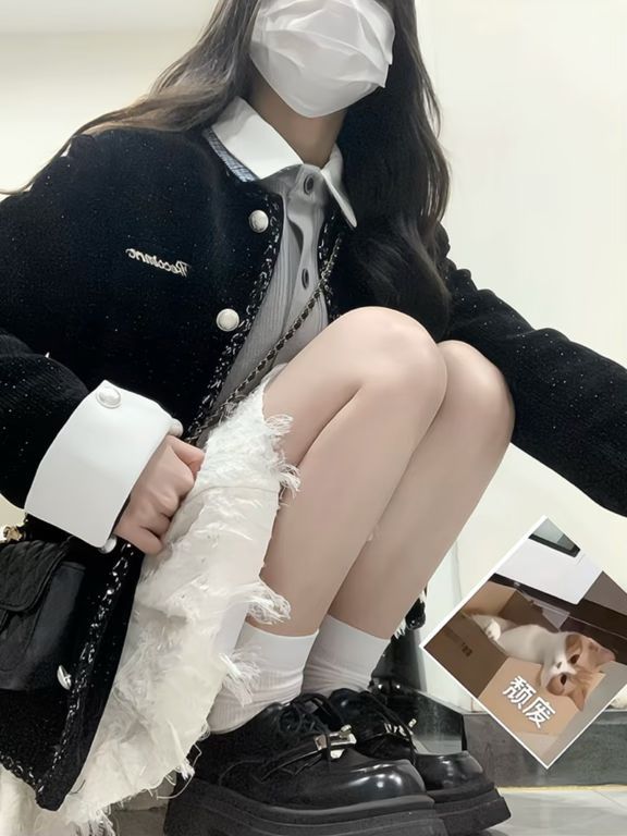 呢绒 H型 翻领 中长袖 基础袖 拼接 边缘装饰 燕尾服 白玛瑙 白绒羽 基础扣饰 