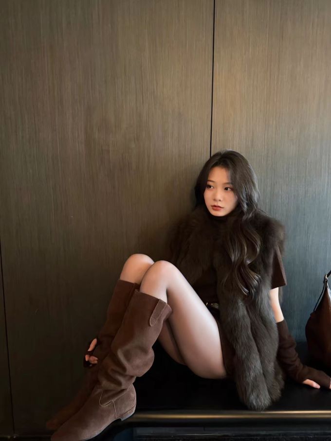 皮草面料 A型 立领 无袖 咖啡褐色 灯黑 氧化铁 