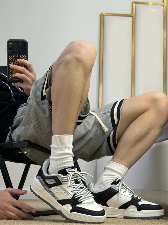 尾气黑 星白色 银白 低帮 系带 皮革 