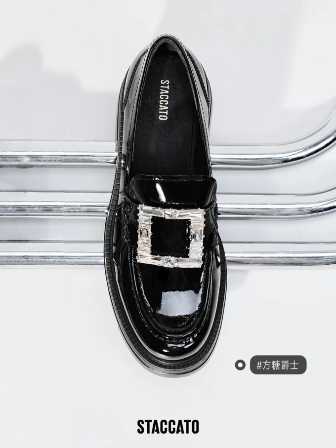 燕尾服 轮廓灰 正灰色 圆头 低帮 一脚蹬 深口鞋 皮革 