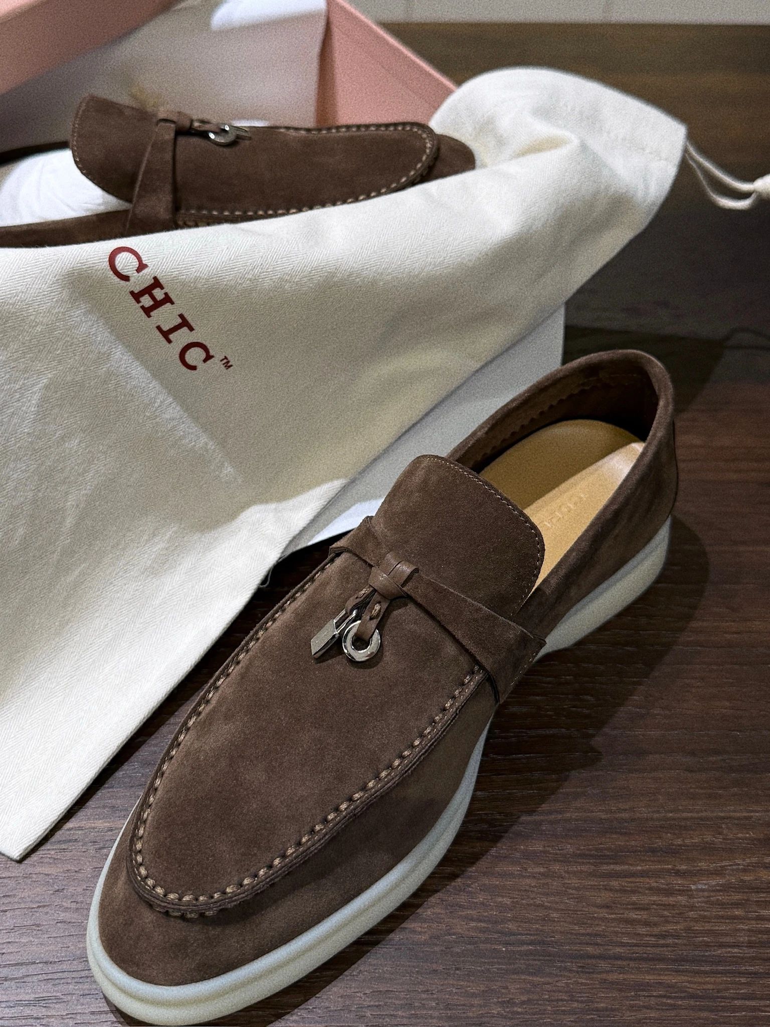 咖啡褐色 玻璃瓶色 暗棕灰 圆头 低帮 一脚蹬 深口鞋 皮革  - VALI鞋履AI设计主图