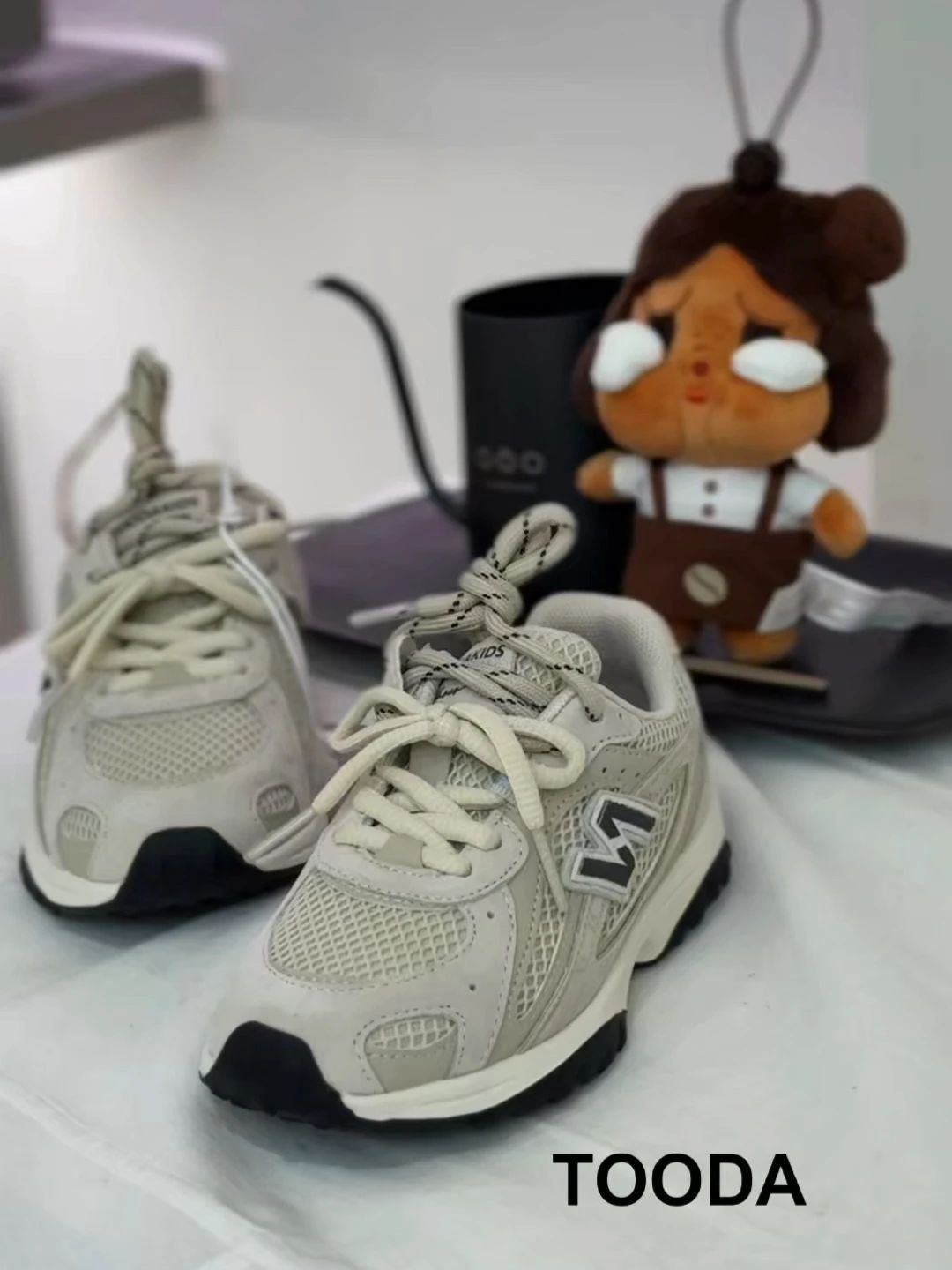 柳灰 碎石 燕尾服 低帮 系带  - VALI鞋履AI设计主图