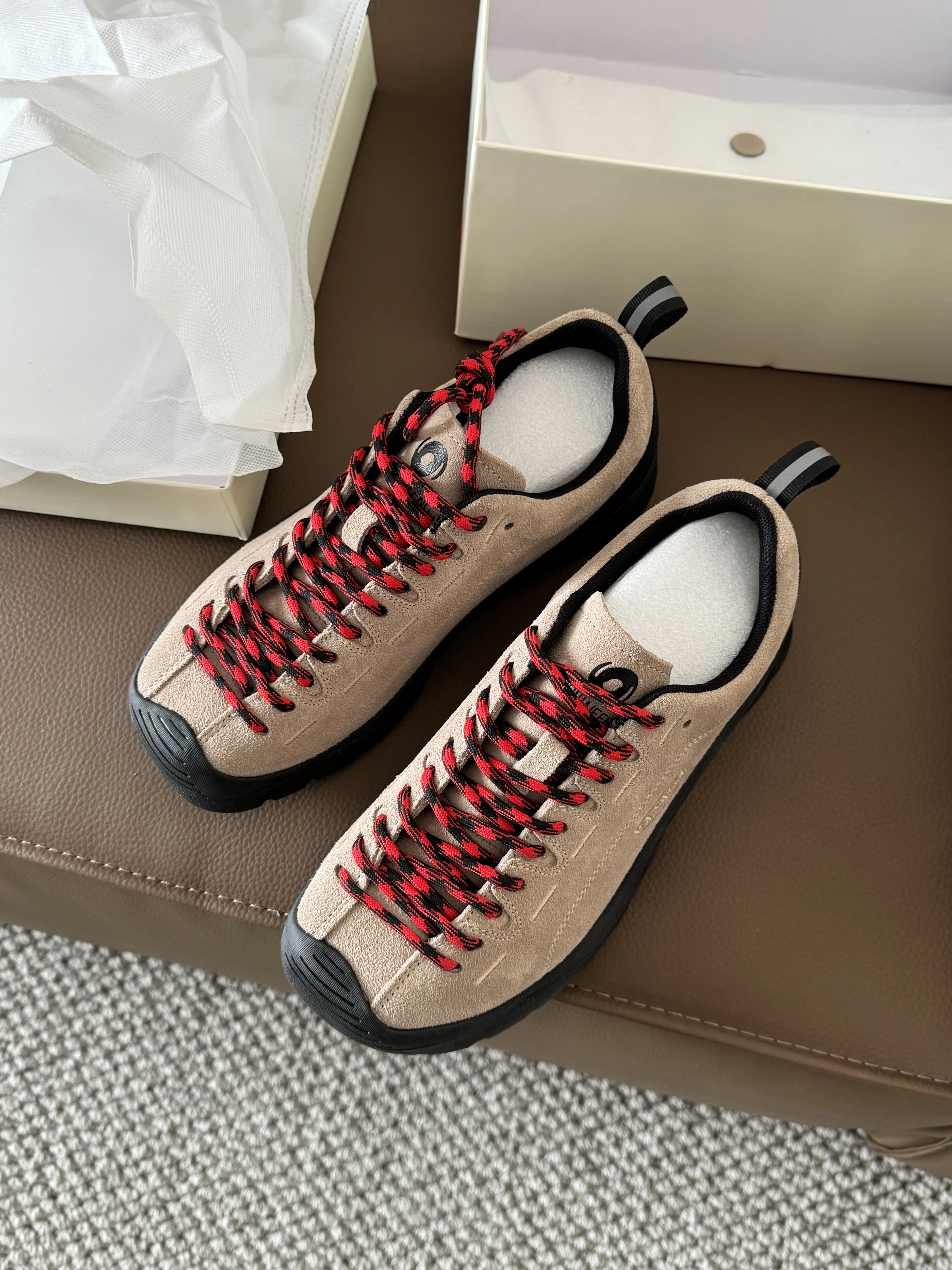 陨石色 阿芙佳朵 烧结砖色  - VALI鞋履AI设计主图