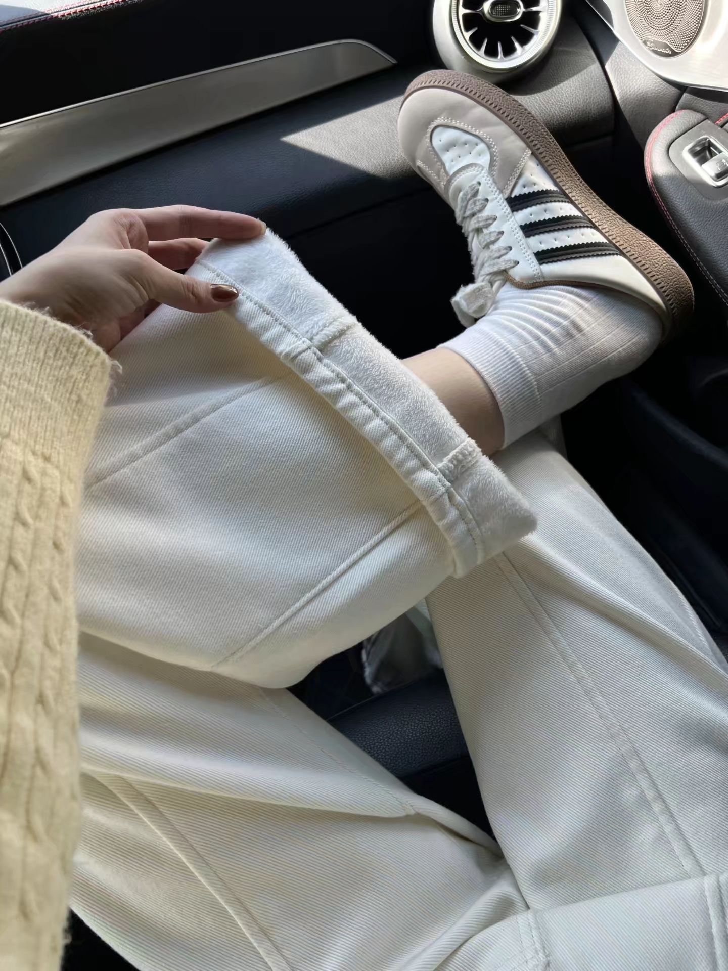 深洞 幻蓝色 灰鹰 低帮 系带 布面  - VALI鞋履AI设计主图