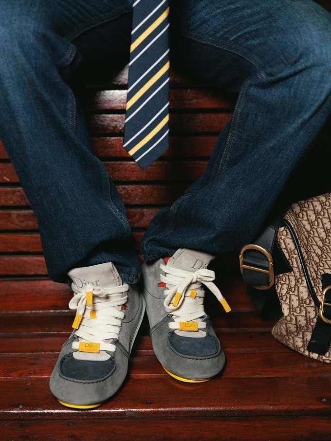 阿芬宾舍犬 雾号 蓖麻灰 系带 皮革 