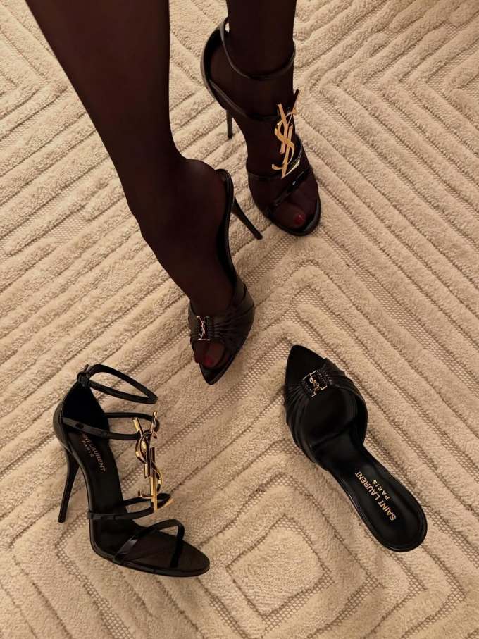 陨石色 咖啡褐色 土拨鼠 无帮 袢扣 皮革 