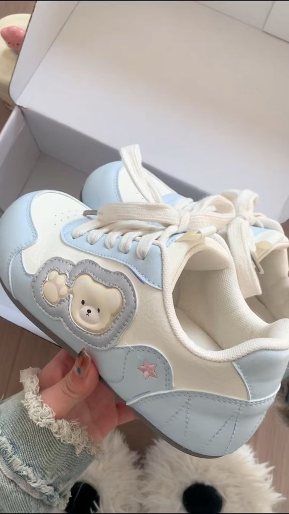 火成岩 高楼色 灰白色 低帮 系带  - VALI鞋履AI设计主图