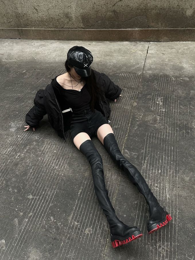 阿芬宾舍犬 暗影蓝 林地灰 皮革 