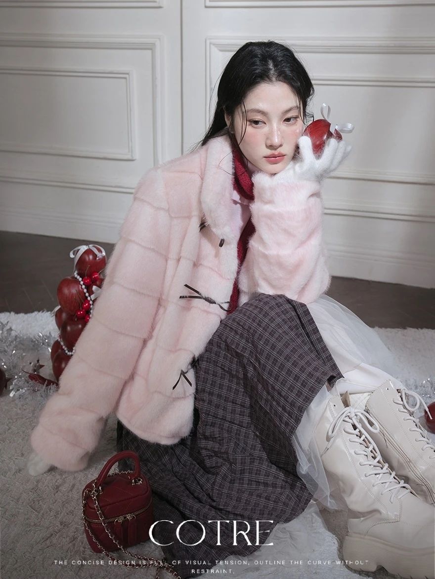 皮草面料 A型 裘毛袖 黑玛瑙 树皮色 丁香回响 基础扣饰 甜美  - VALI鞋履AI设计主图