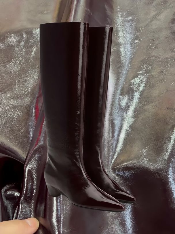 巧克力酱色 巧克力梅 黄铁矿 尖头 皮革 