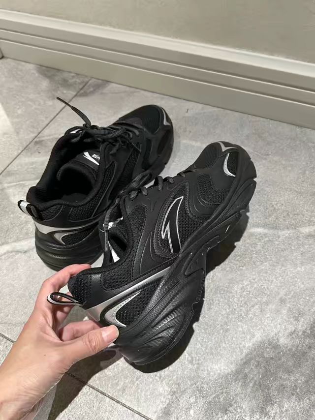 深洞 火山灰 青铜色 低帮 系带  - VALI鞋履AI设计主图