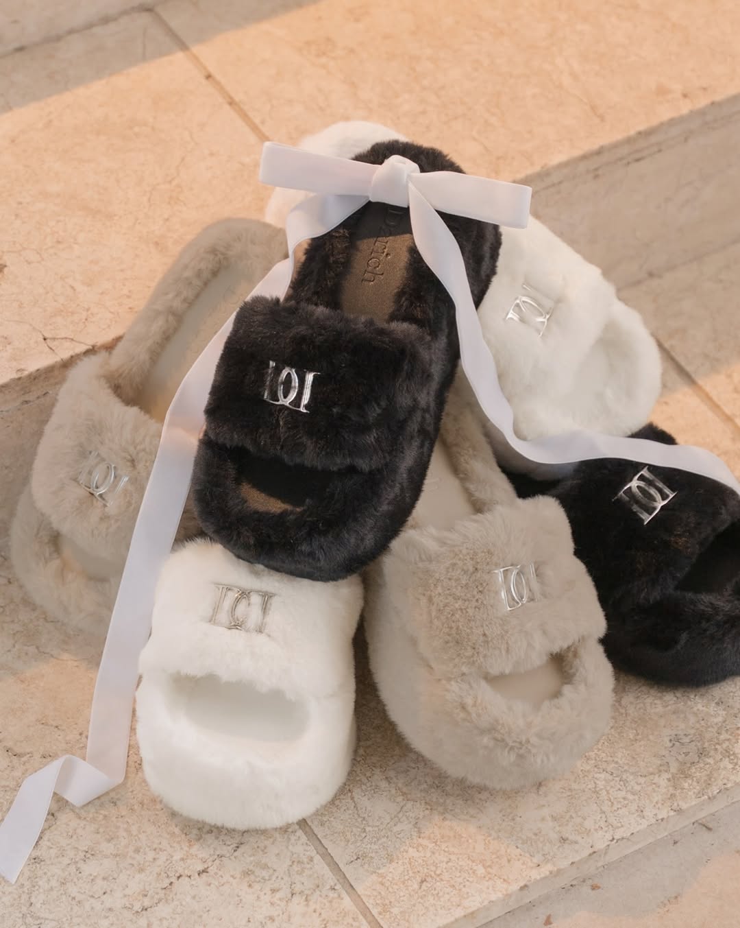 浅灰褐色 热带草原 沙丘灰 无帮 绒毛/绒面  - VALI鞋履AI设计主图