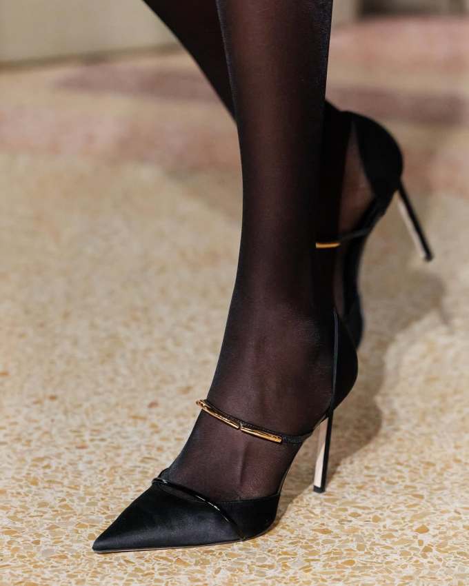 高跟 细跟 黑豆色 巧克力梅 紫褐色 无帮 皮革 