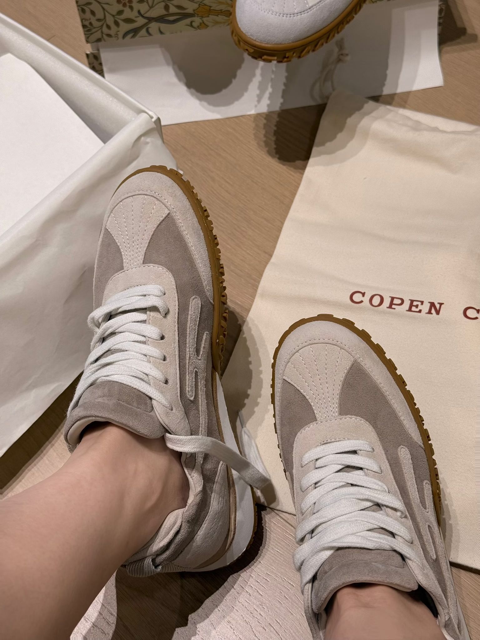 蘑菇灰 咖啡褐色 蘑菇色 中帮 系带  - VALI鞋履AI设计主图