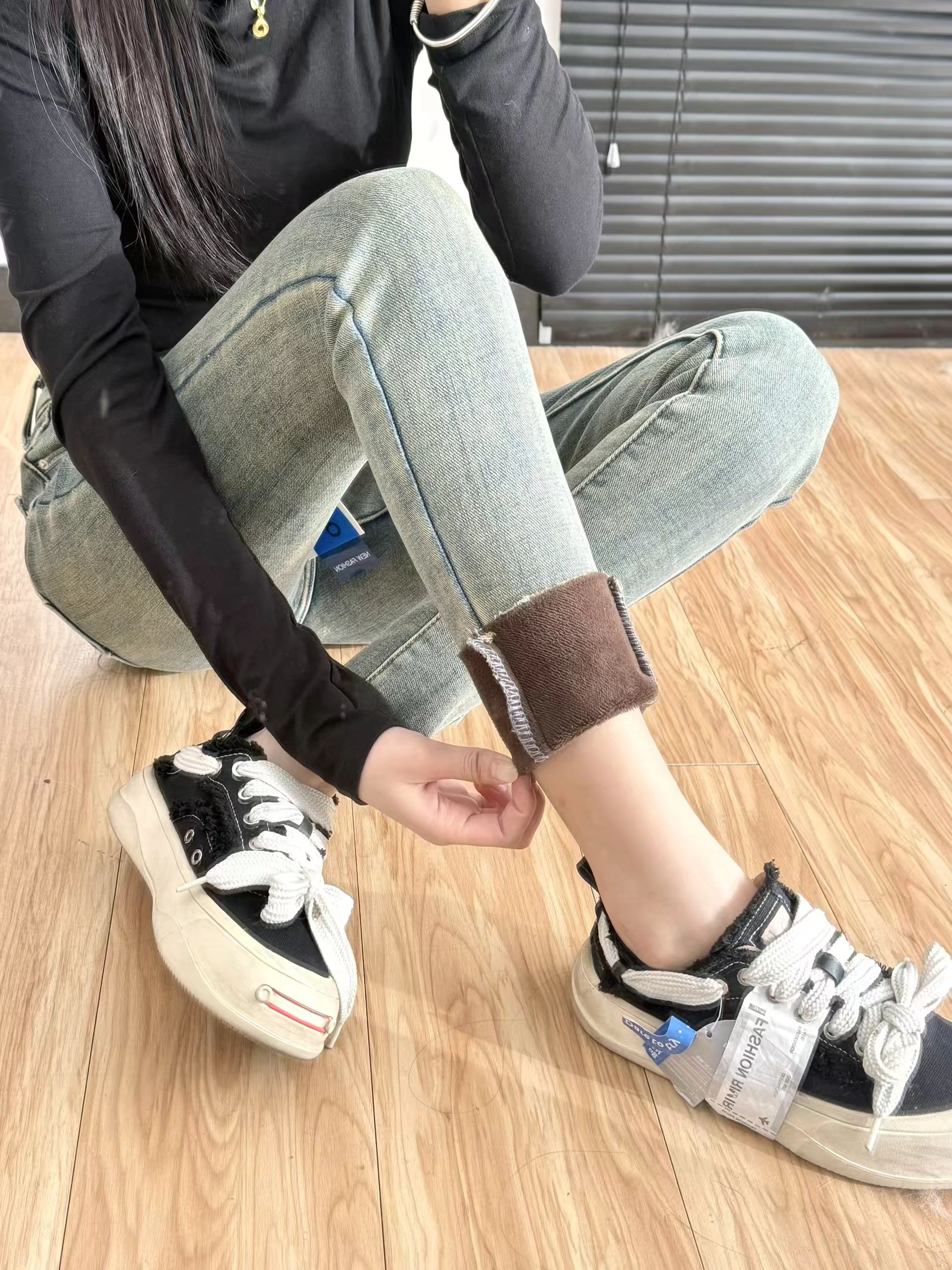 陨石色 水洗蓝 阴影灰  - VALI鞋履AI设计主图