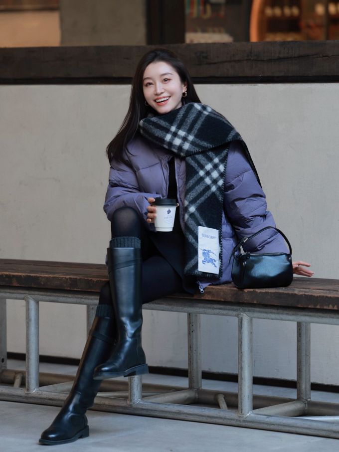 防护功能 H型 翻领 超长袖 棉羽绒袖 满印&循环 格纹/菱格 绗缝 蓝黑色 海军上将 单宁蓝 基础拉链 