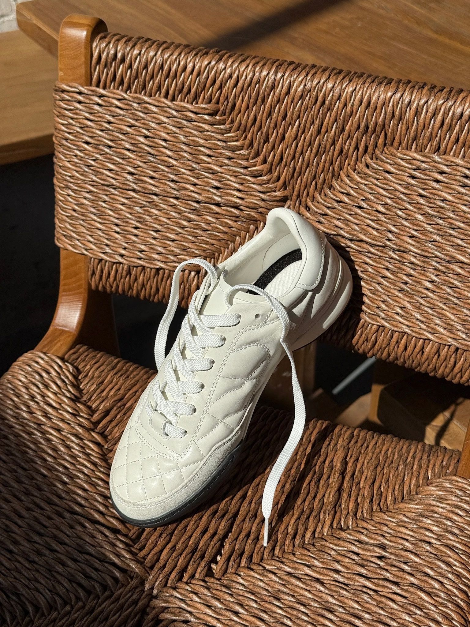 银绿色 陨石色 玛瑙灰 低帮 系带 皮革  - VALI鞋履AI设计主图