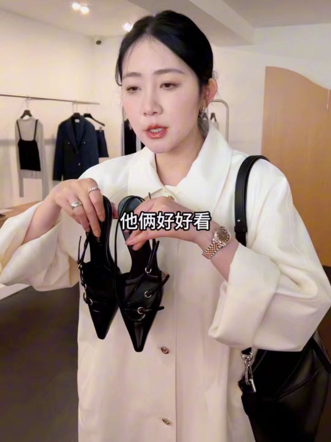 风衣 H型 翻领 中长袖 局部印染 蘑菇灰 燕尾服 砖坯粉 基础扣饰 